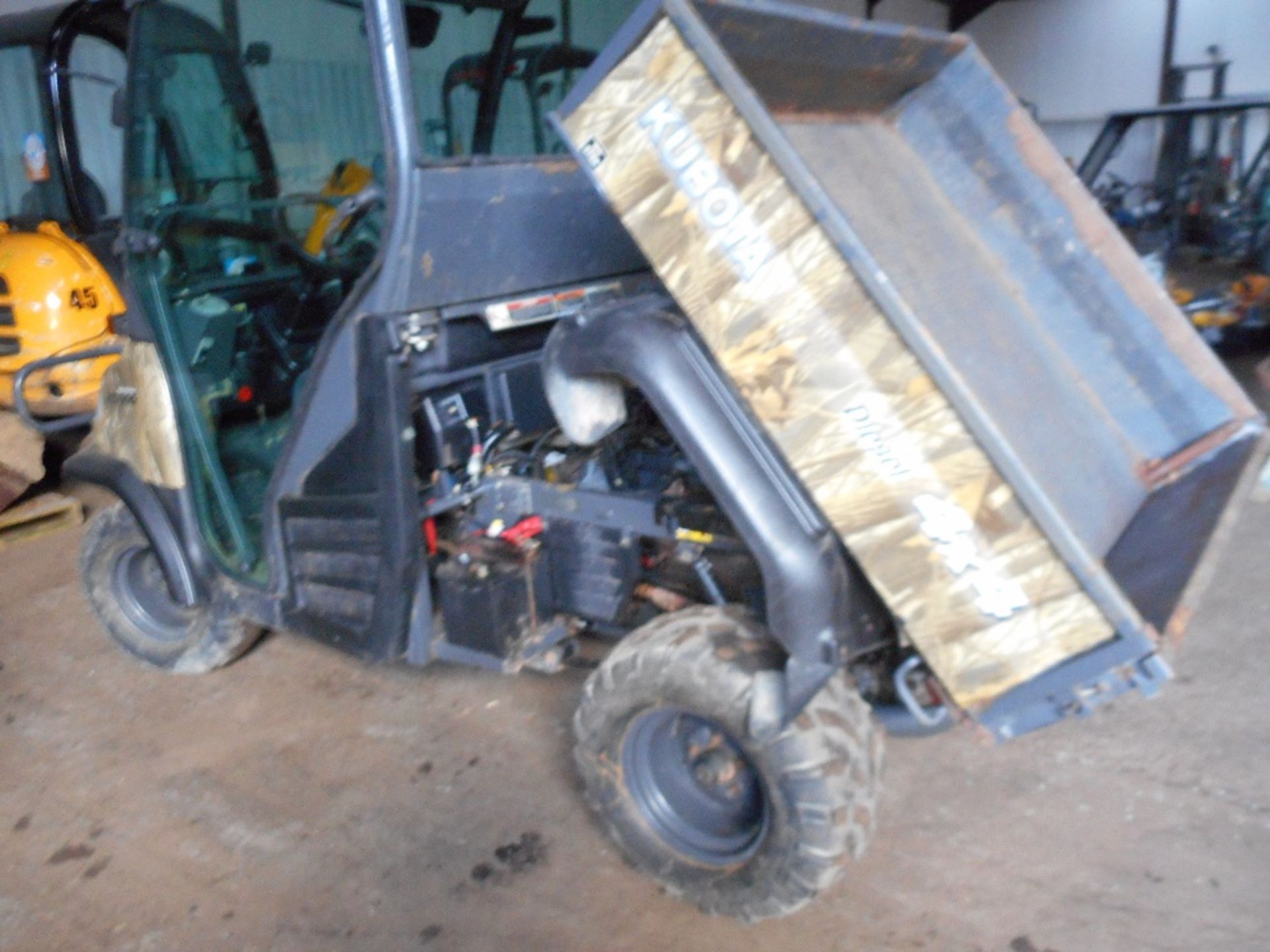 Kubota RTV900 Camouflage - Image 8 of 9