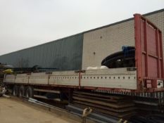 Triaxle flat bed trailer