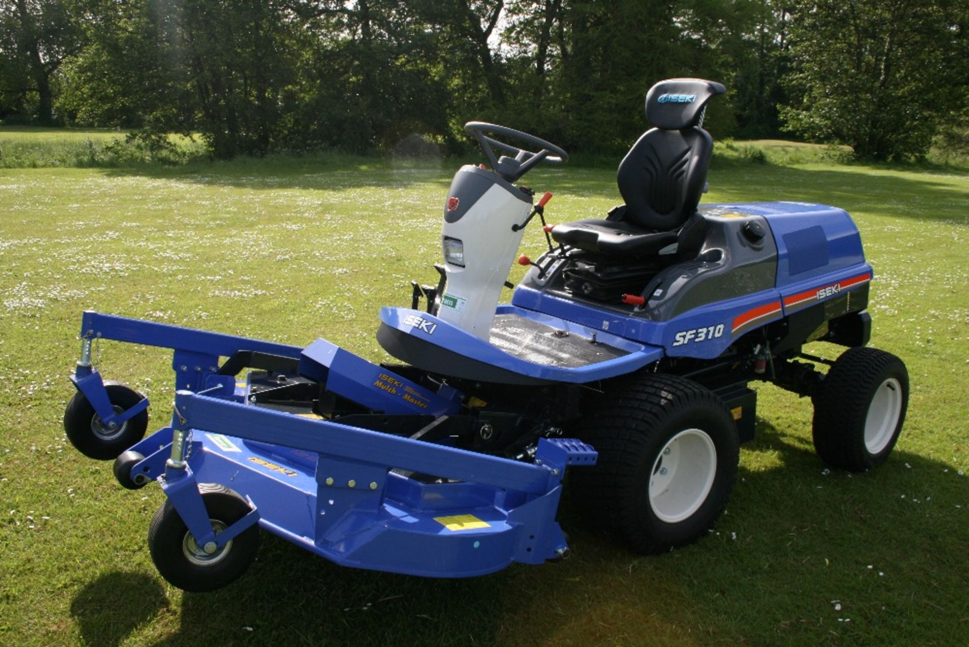Iseki SF310 rotary outfront mower - Image 11 of 20