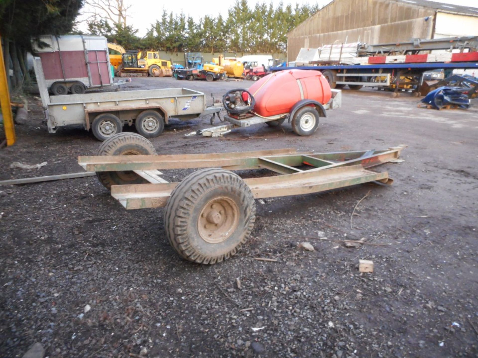 Single axled low loader trailer for farm use - Image 4 of 4