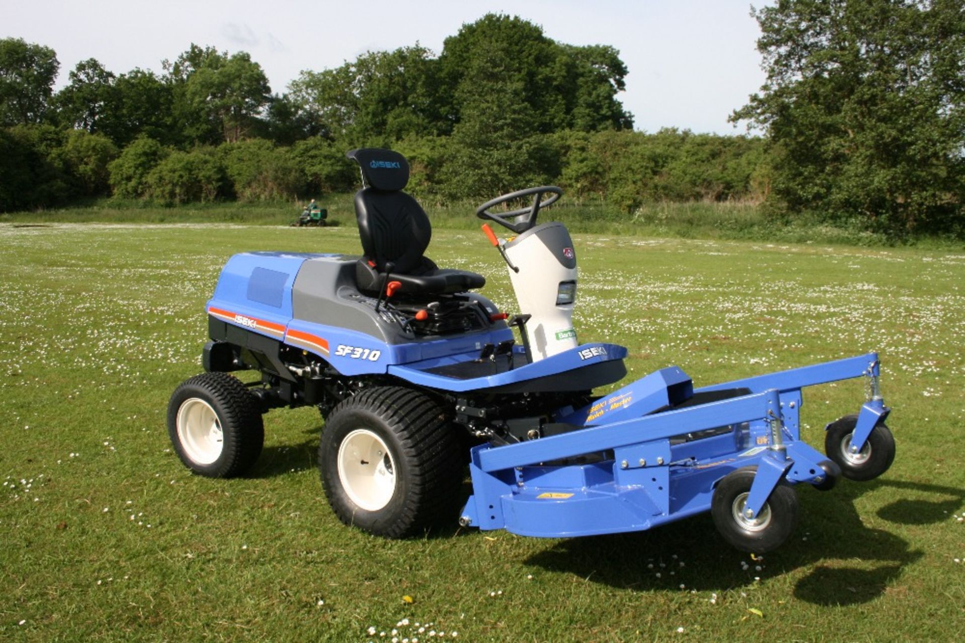 Iseki SF310 rotary outfront mower - Image 17 of 20