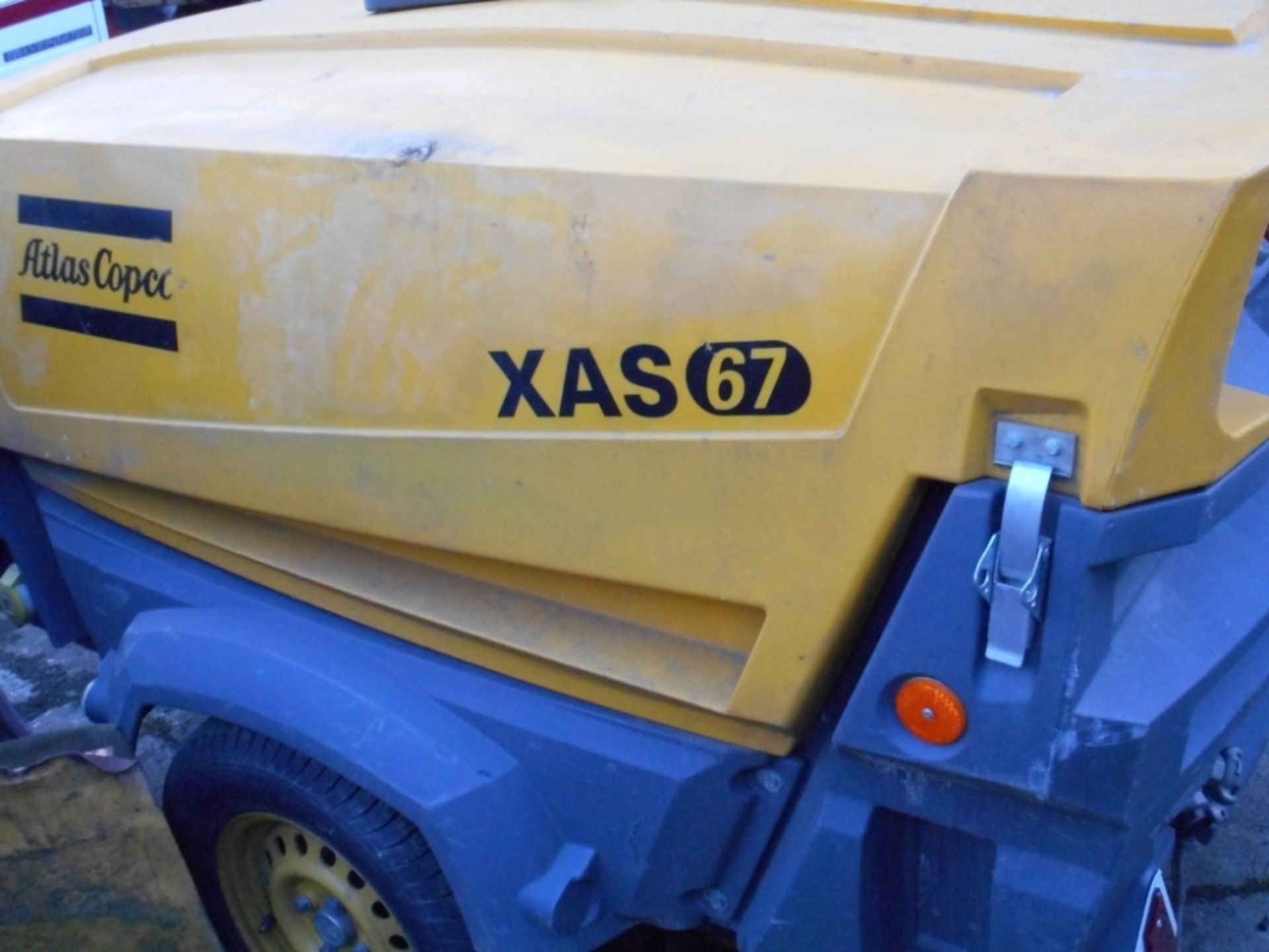 Atlas Copco XAS 67 compressor - Image 4 of 12