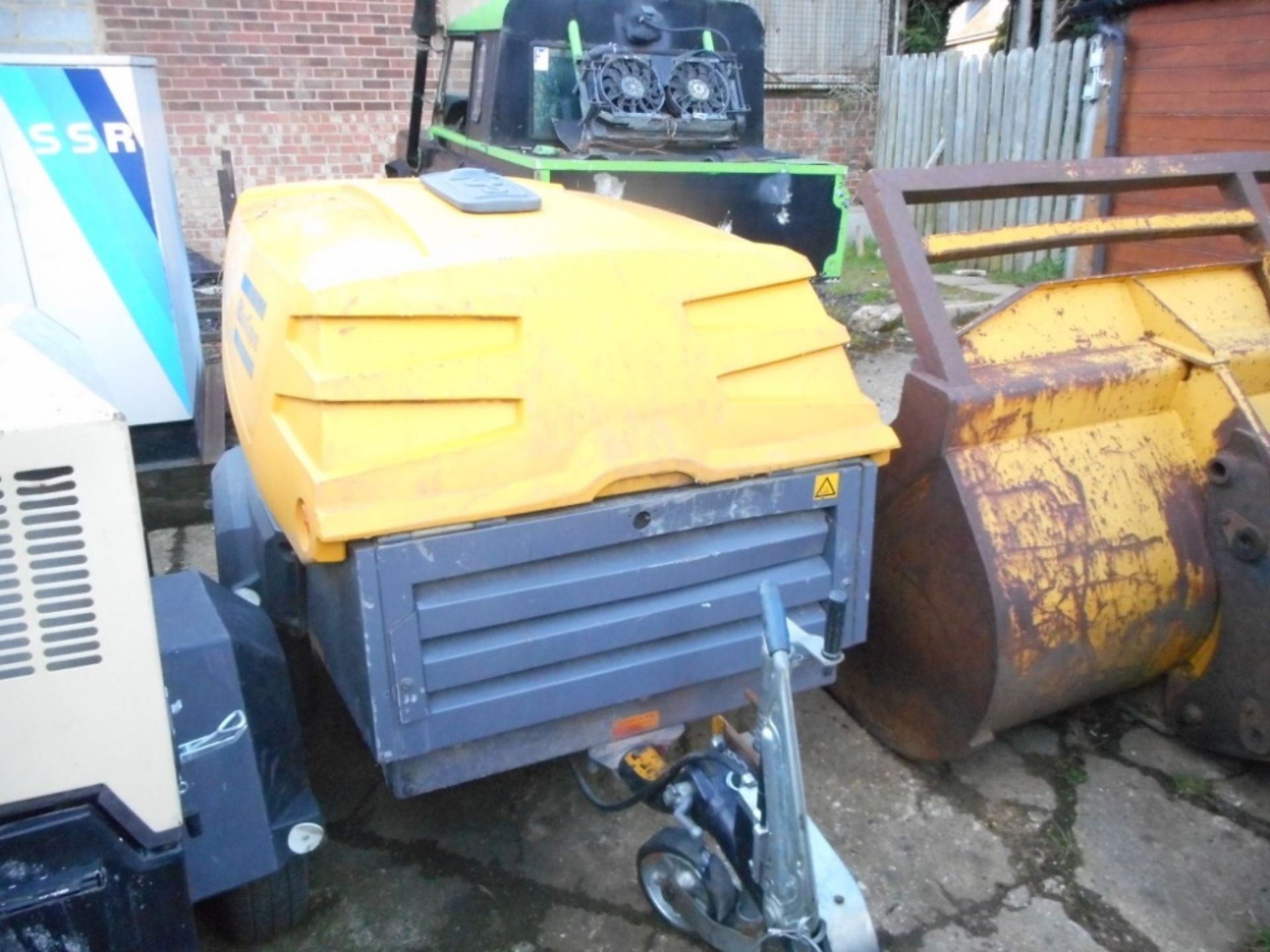 Atlas Copco XAS 67 compressor - Image 5 of 12