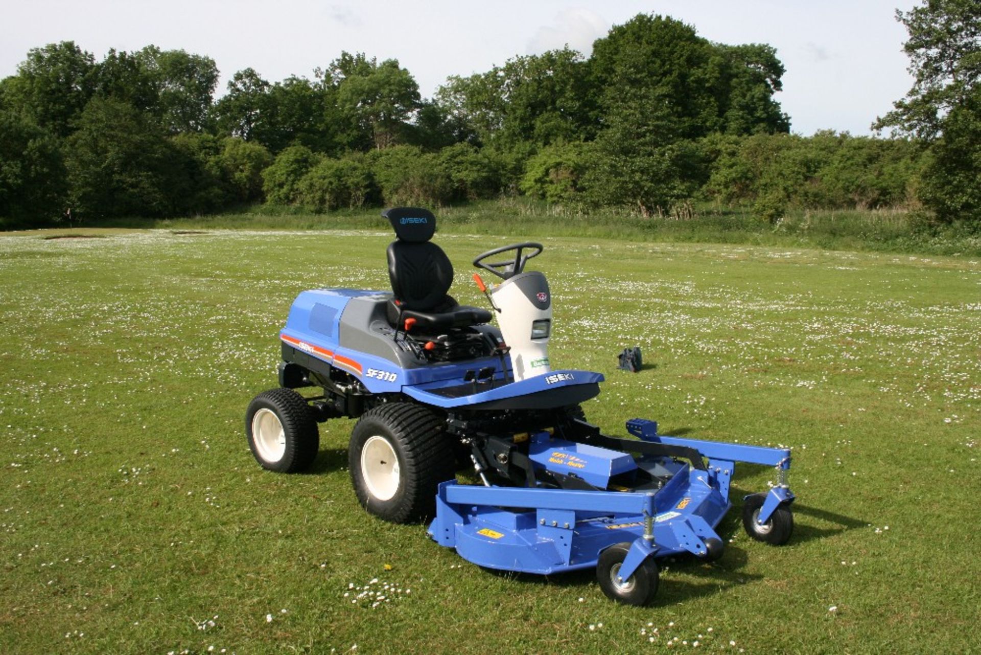 Iseki SF310 rotary outfront mower - Image 6 of 20