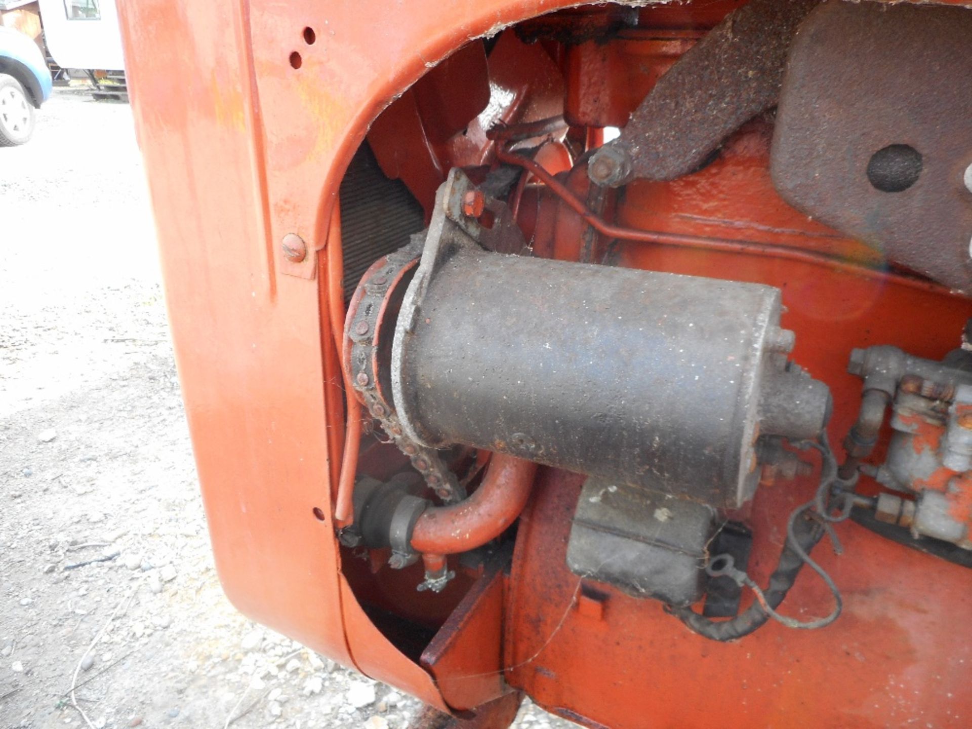 Allis Chalmers vintage tractor with mid mounted hoe - Image 11 of 12