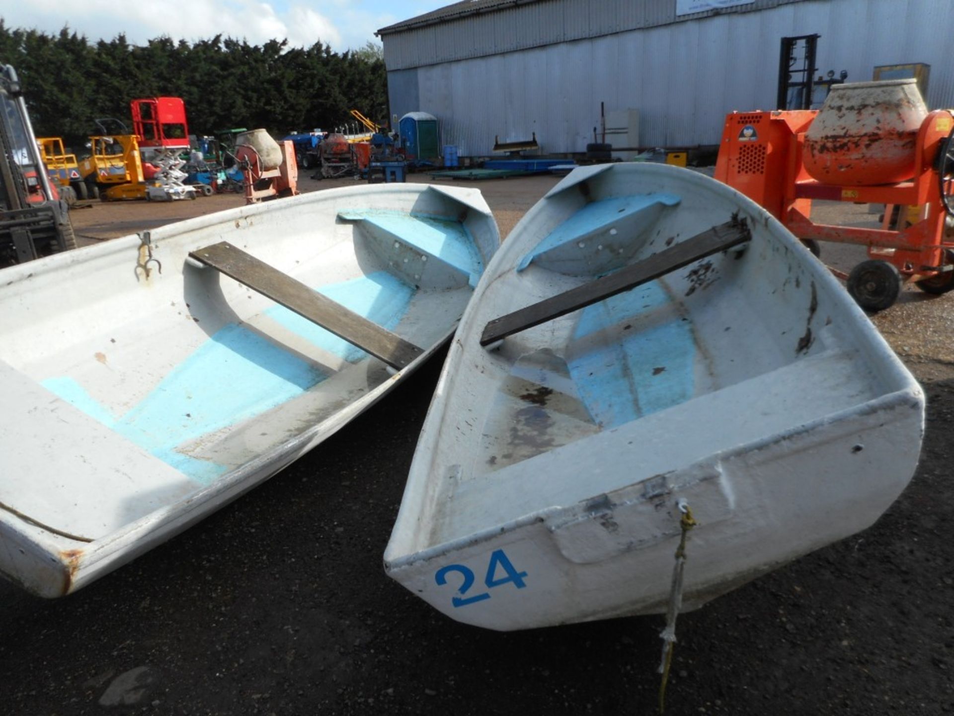 2x 16ft GRP boats - Image 5 of 5