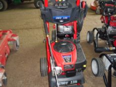 Briggs & Stratton engined 2700psi petrol power washer