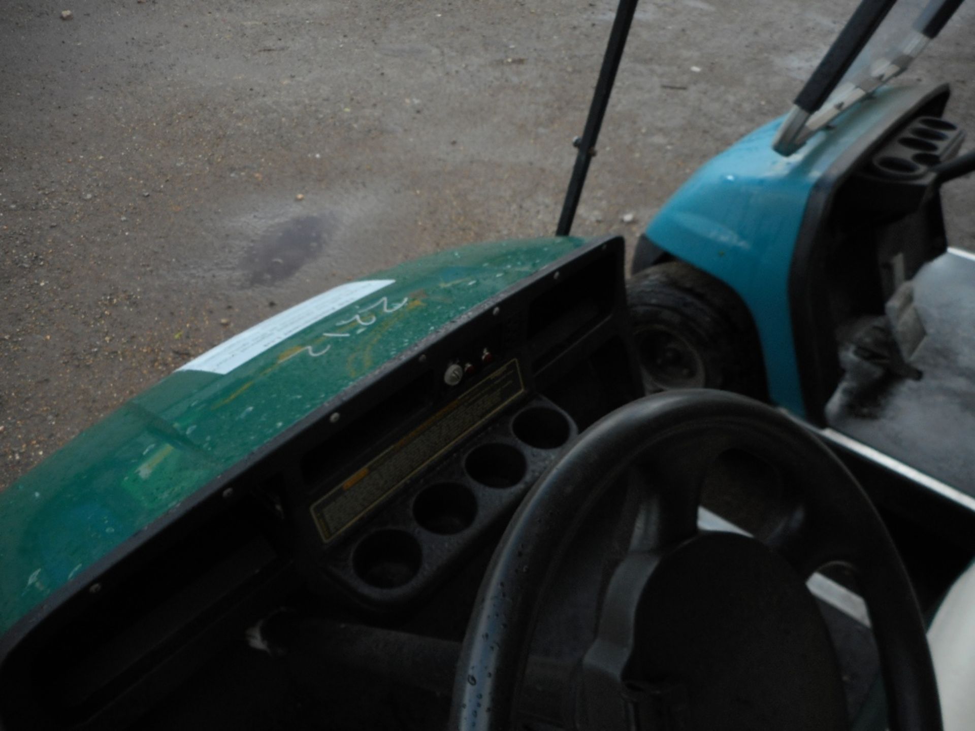 E-Z-GO petrol golf buggy. - Image 4 of 6