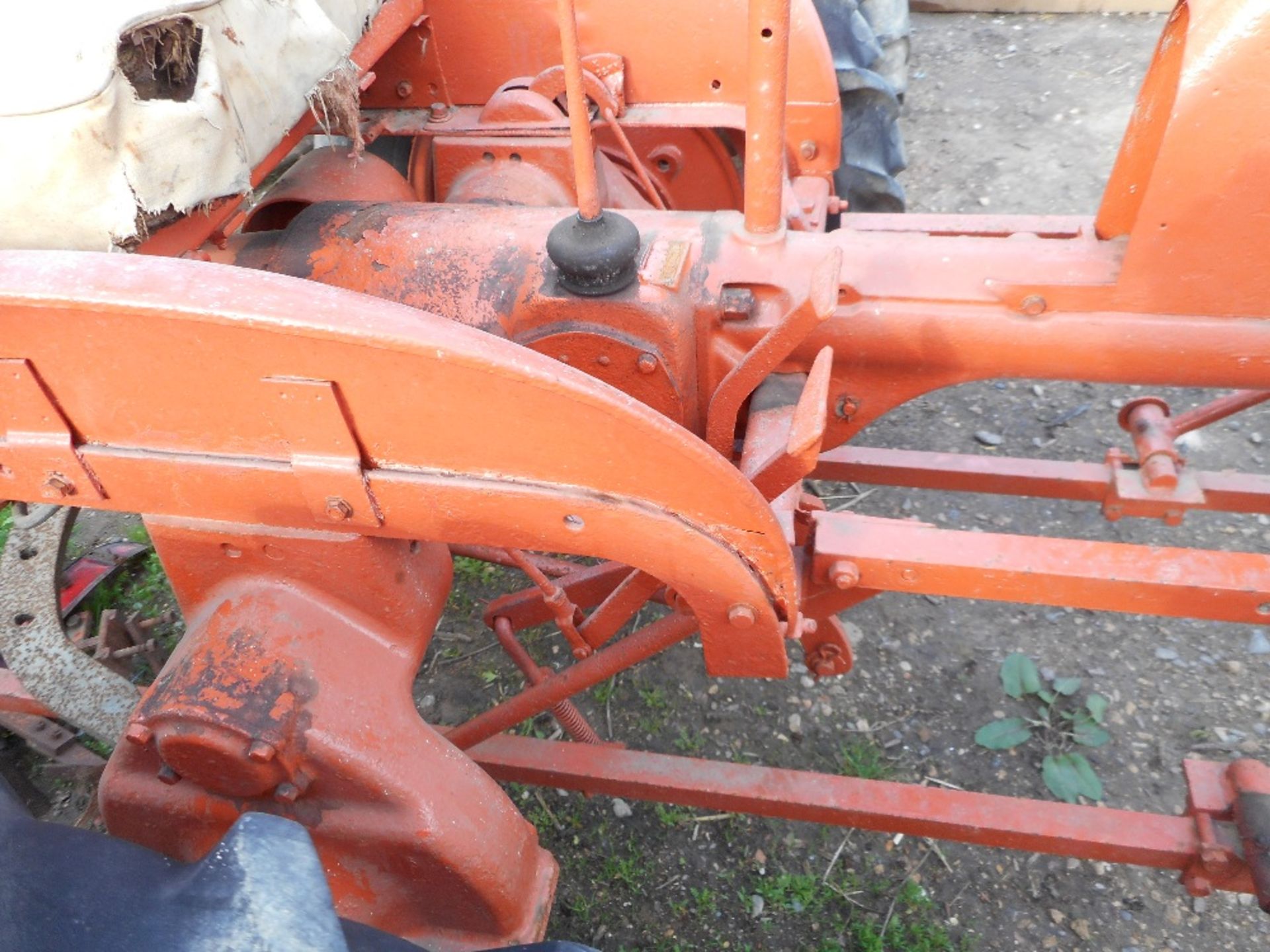 Allis Chalmers vintage tractor with mid mounted hoe - Image 3 of 12