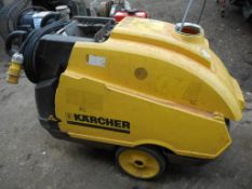 KARCHER 110VOLT STEAM CLEANER