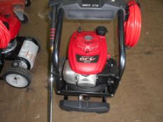 Honda engined 3000psi petrol power washer