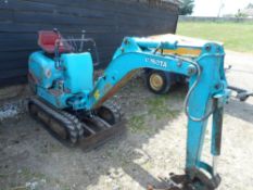 Kubota 008 micro excavator