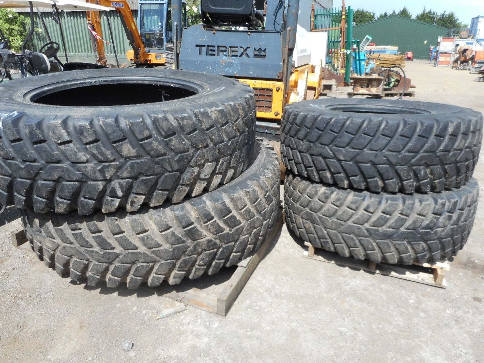Set of front and rear John Deere grass tyres for 6600/6100  4.80/80 R38  4.40-80R24.
