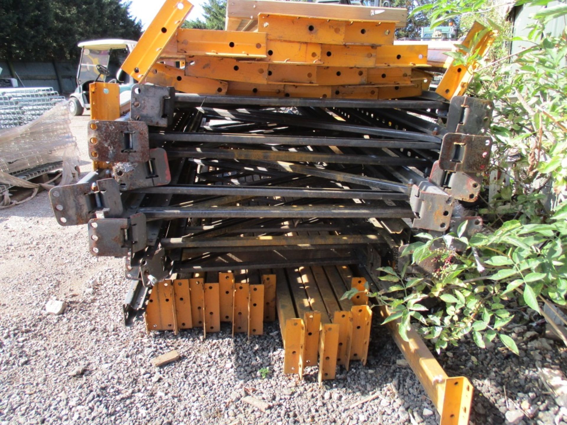 HEAVY DUTY PALLET RACKING C/W SHELVING - Image 3 of 6