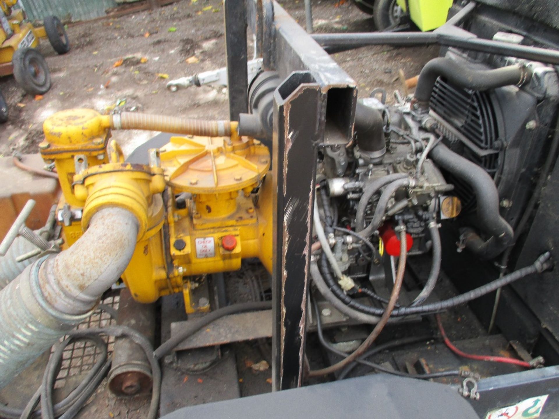 YANMAR ENGINED TOWED PACKAGED WATER PUMP - Image 3 of 7