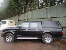 Mitsubishi Trojan black crew cab 4x4 black leather interior