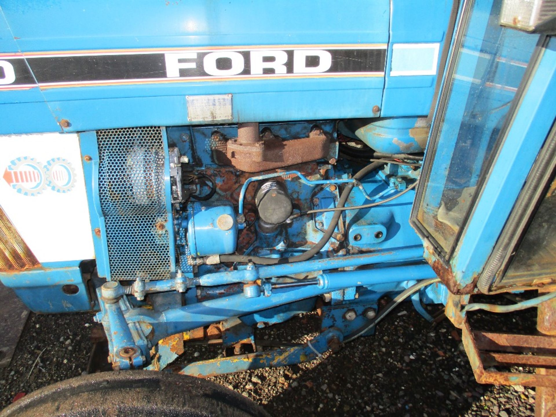 FORD 3910 AGRICULTURAL 2 WHEEL DRIVE TRACTOR. - Image 13 of 15