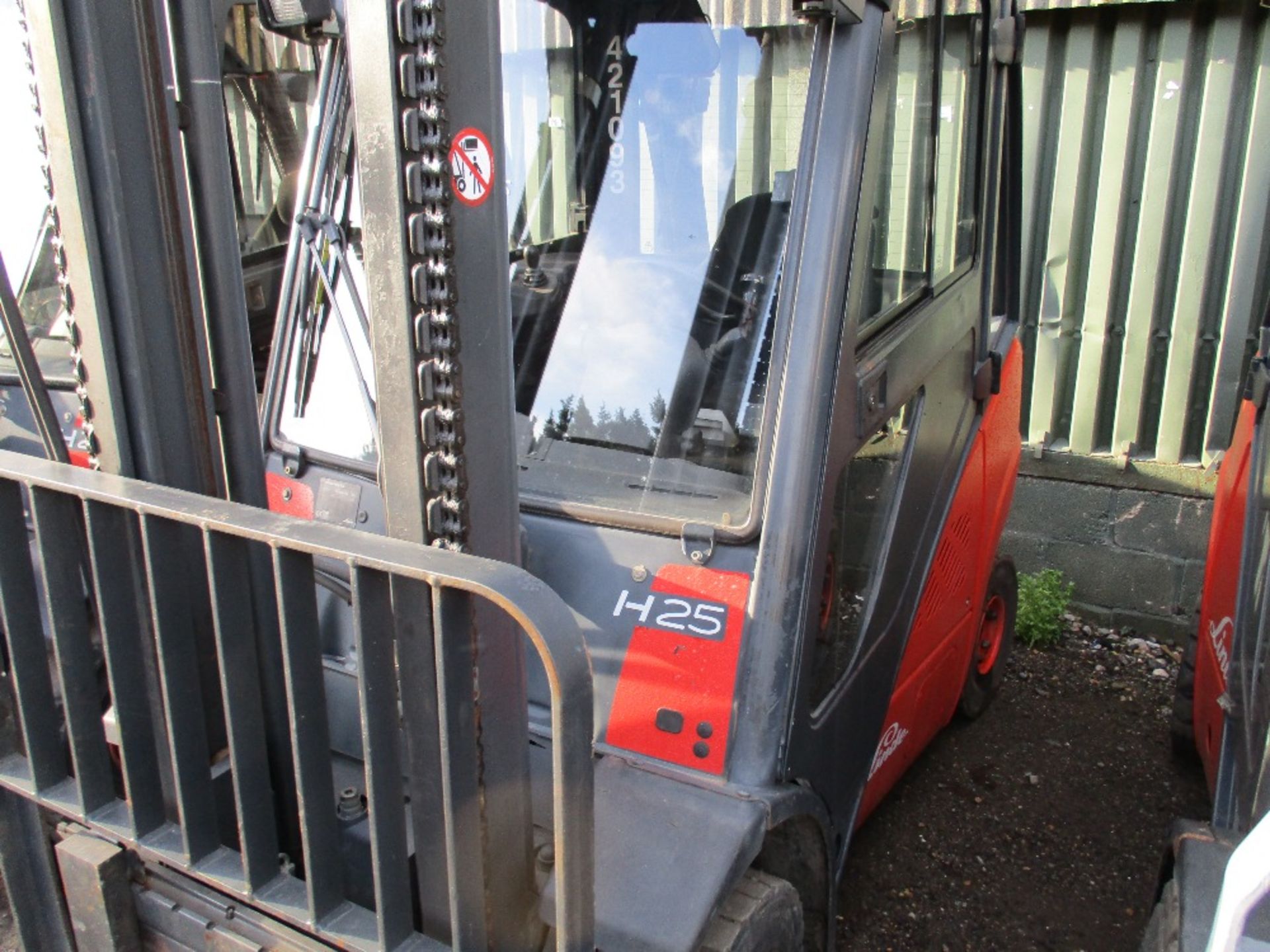 LINDE H25 DIESEL FORKLIFT YEAR 2010 BUILD - Image 8 of 8