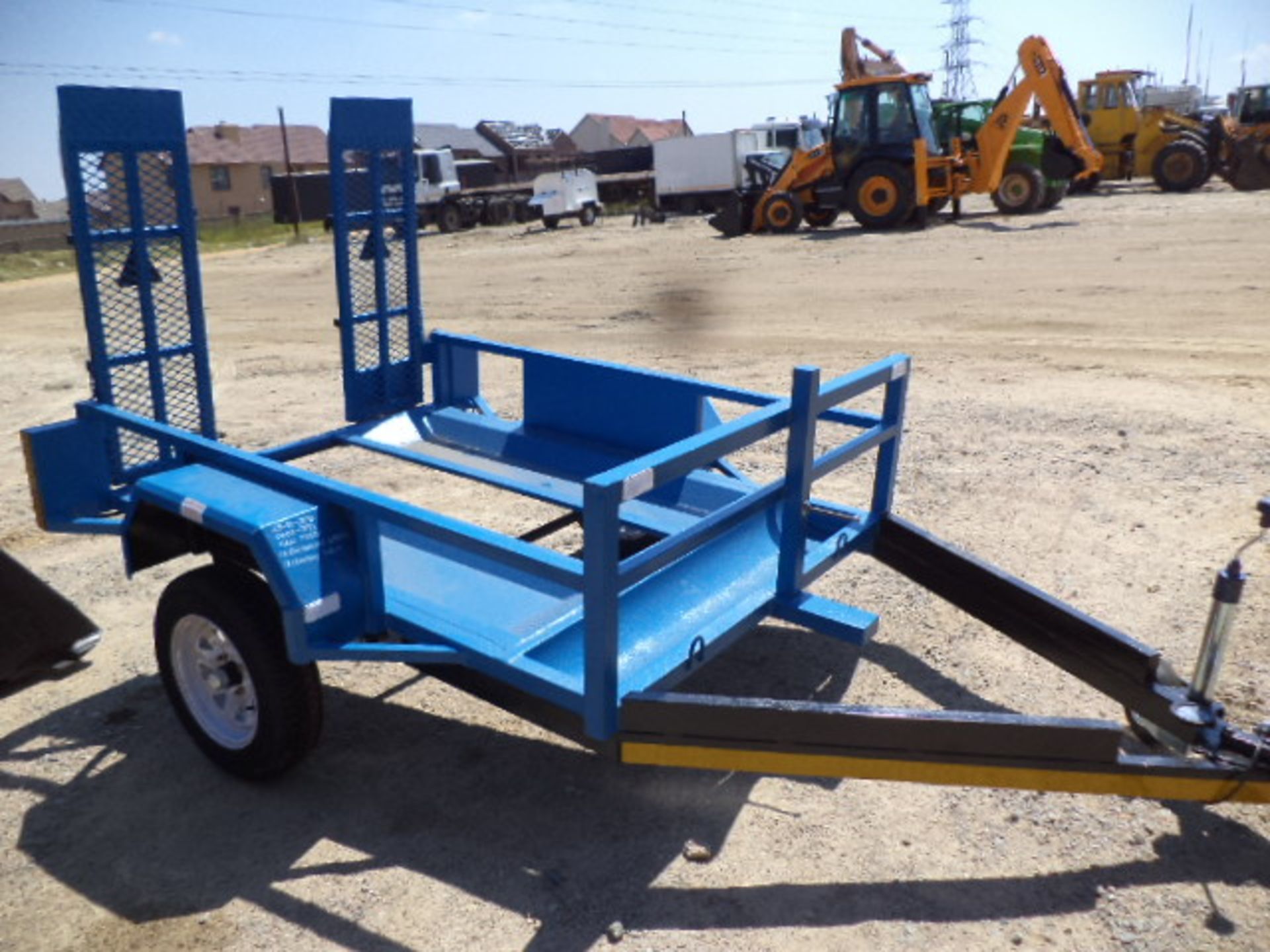 NEW Single Axle Blue Trailer With Ramps (Vin No: AA9B175UBEBTT1323 )(un-registered) - Image 2 of 4