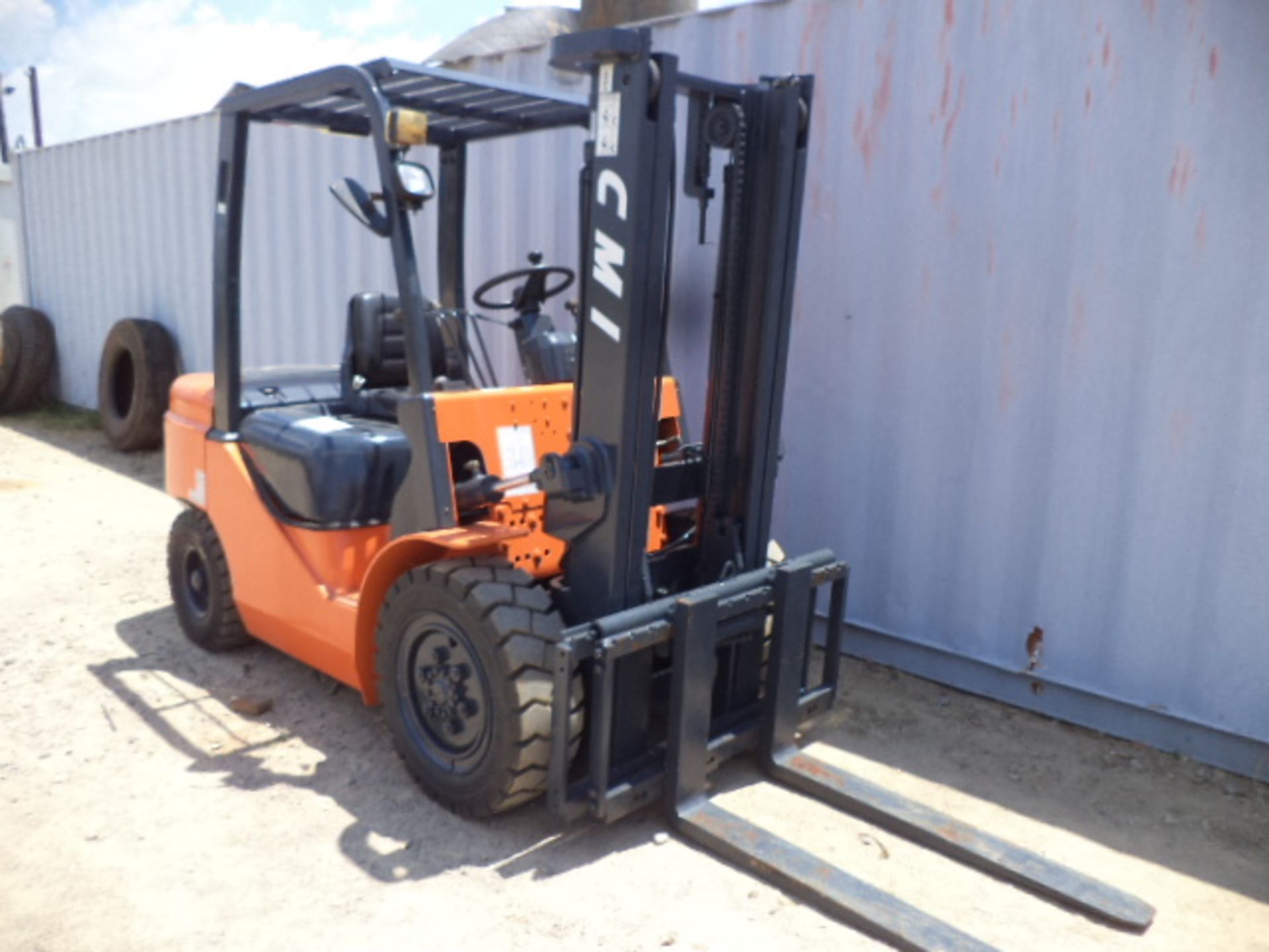 CMi CPGD 30 Diesel Forklift (S#: 08020208) (36 hrs ) - Image 4 of 4