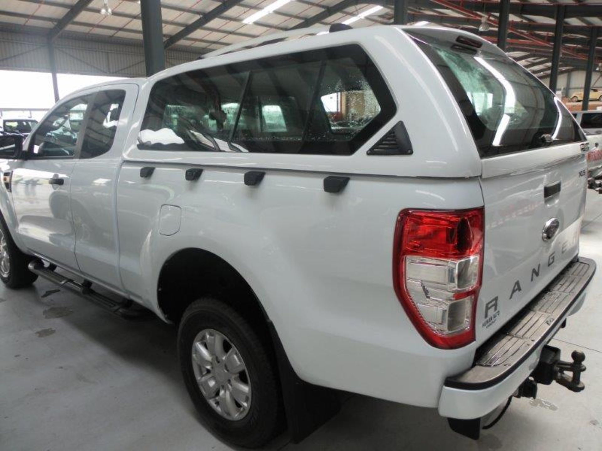 2012-05-35 CFP205NC Ford Ranger 3.2 XLS 6 Speed 4x2 Supercab with Canopy (Vin No: - Image 5 of 5