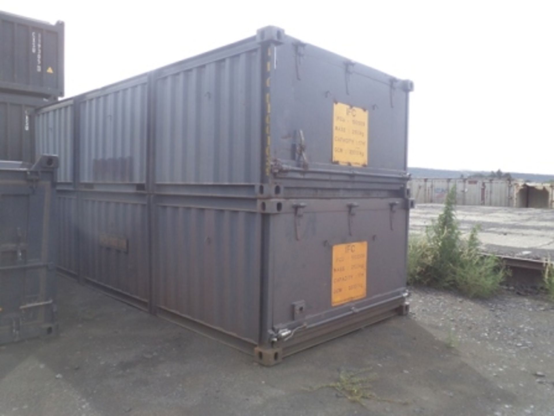 6MX1.4M PARAMOUNT HALF CONTAINER