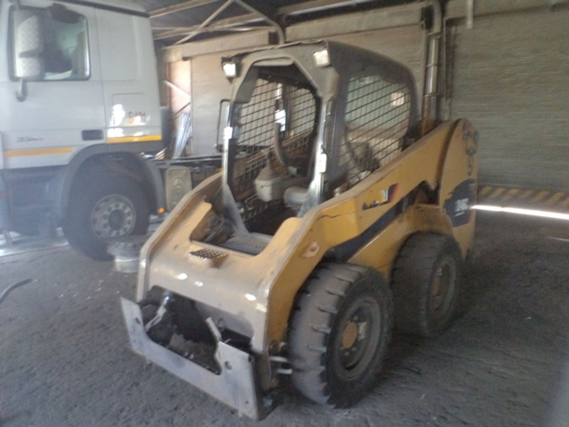 CATERPILLAR 246C SKIDSTEER LOADER - NO PAPERS, HOURS: 25944 - Image 2 of 5