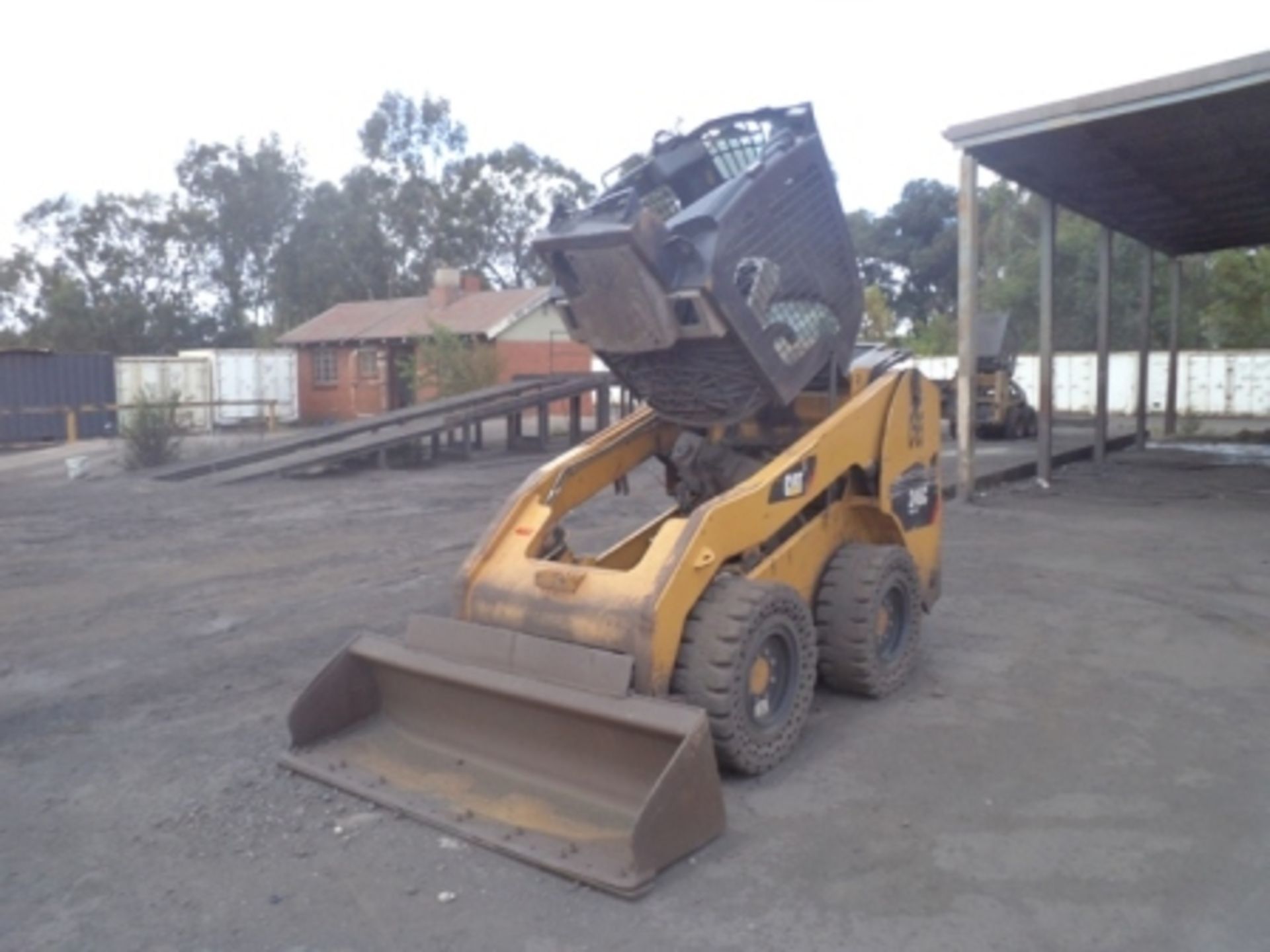 CAT 246C SKIDSTEER LOADER - Image 2 of 8