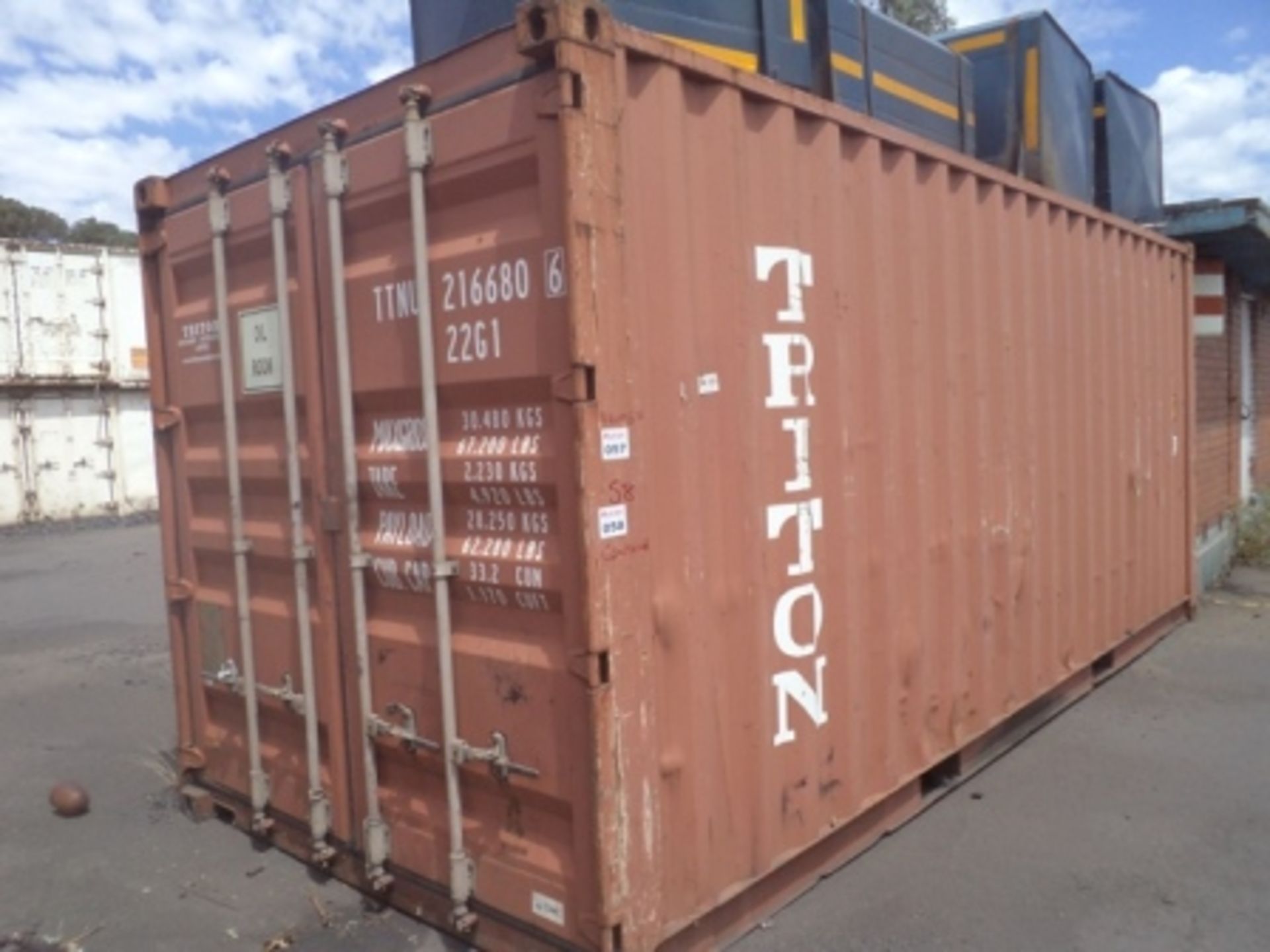 TRITON 6M X 3M CLOSED CONTAINER (SERIAL: TTNU216680)