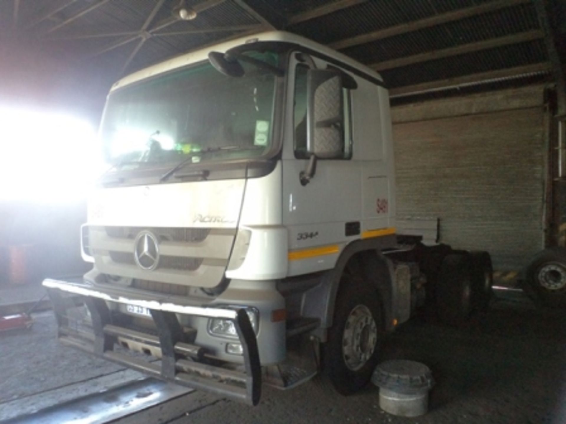 2013 MERCEDES-BENZ ACTROS 3344S/33 D/AXLE HORSE - 14 DAY PAPER DELAY, KM: 19307 - Image 2 of 6
