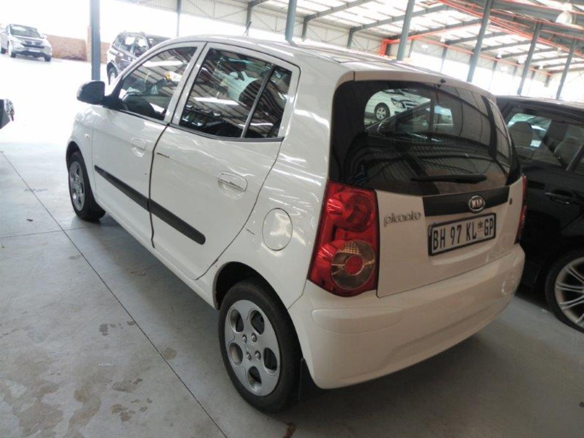 2011-06-13 BH97KLGP Kia Picanto 1.2 LX (Vin No: KNABJ513LBT114852 )(109 974 kms) - Image 3 of 3