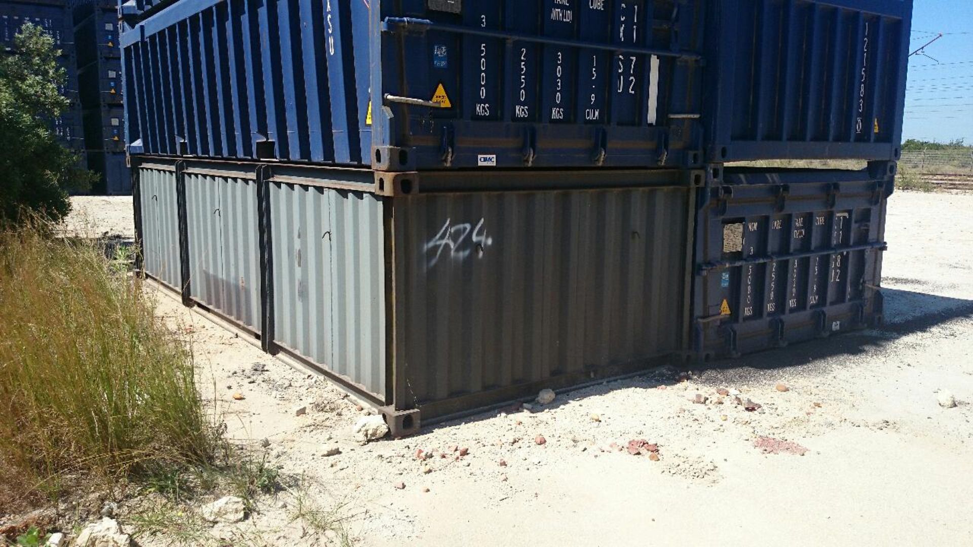 PARAMOUNT 6M X 1.4M HALF CONTAINER ( S/N1001156)