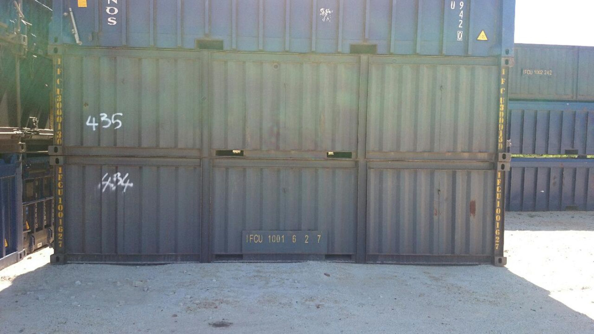 PARAMOUNT 6M X 1.4M HALF CONTAINER ( S/N3000130)