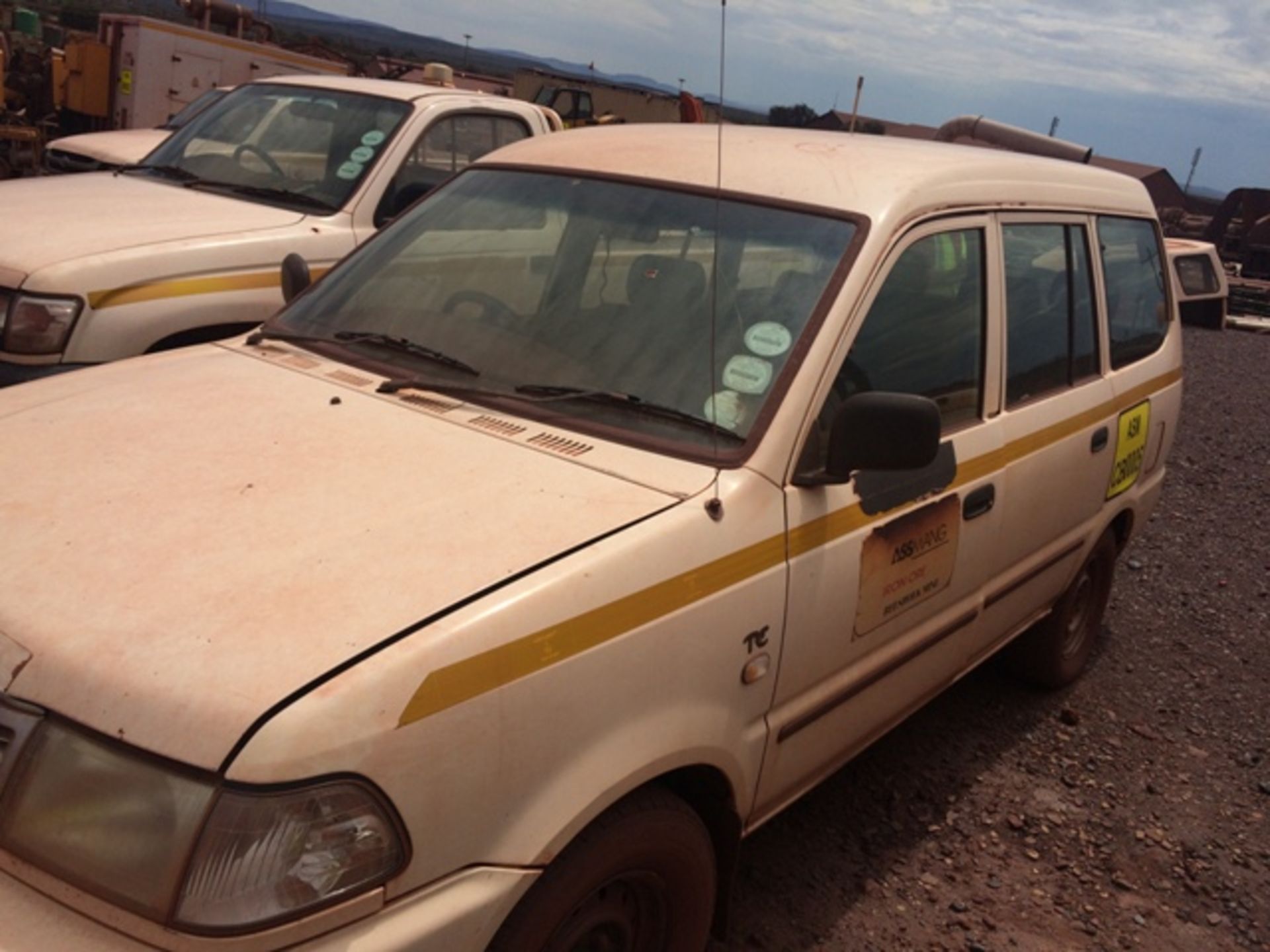 2003TOYOTA CONDOR3000D EST TE328413KM DEREG.NO DOC FEE (BEESHOEK)STICKERS TO REMOVED BEFORE DISPATCH - Image 7 of 9