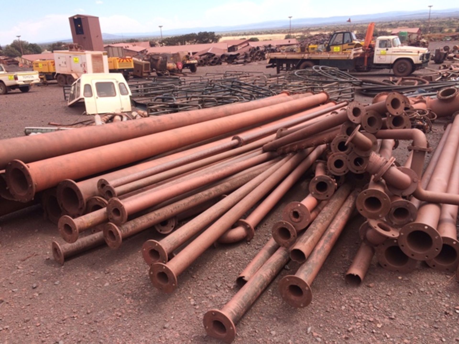 LOT ASSORTED FLANGED PIPES (QTY 112) (BEESHOEK MINE,NC) - Image 4 of 7