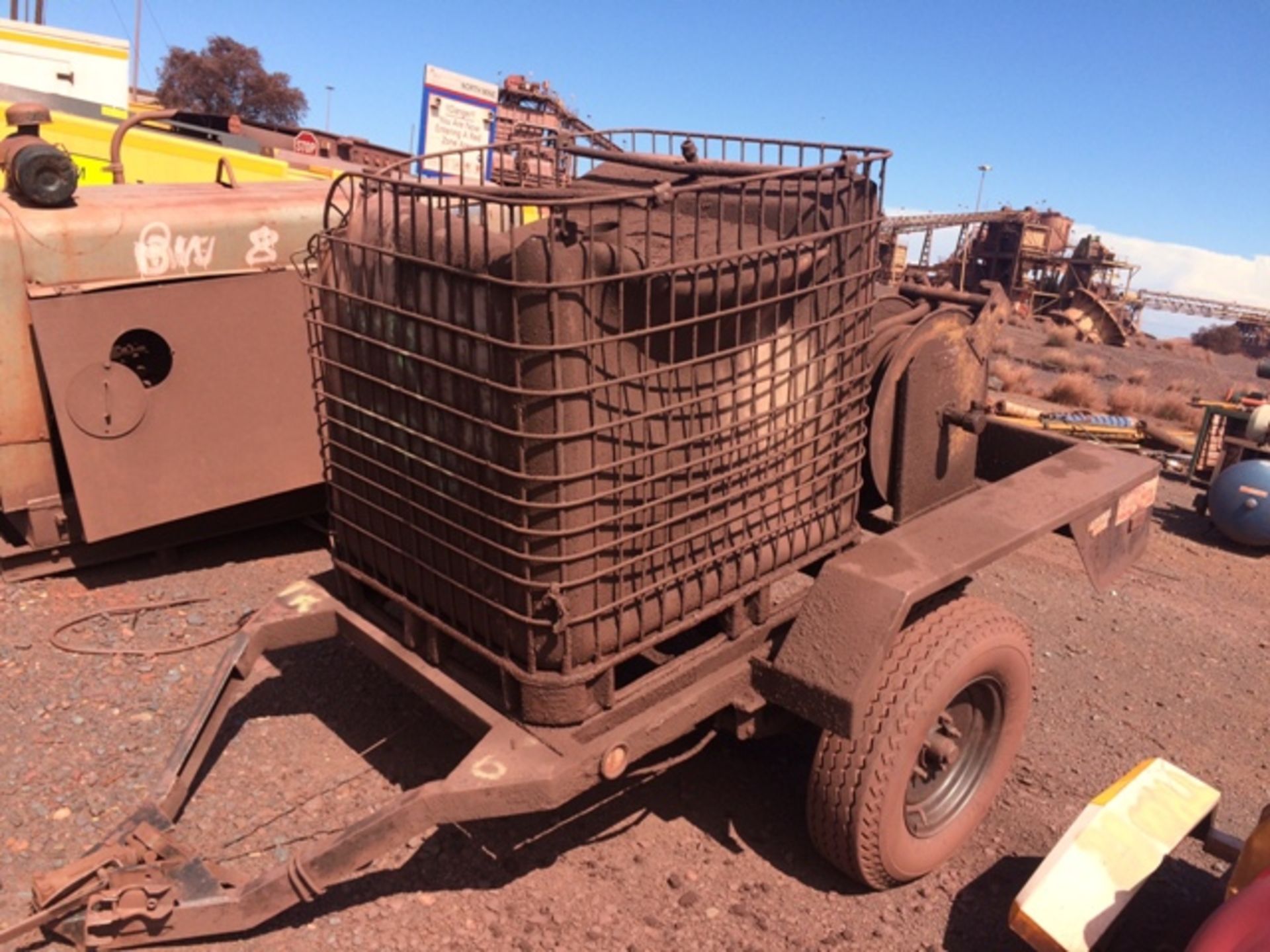 3 X ASSORTED PORTABLE DIESEL TANKS (BEESHOEK MINE, NC) TO BE SOLD AS ONE LOT - Image 7 of 9