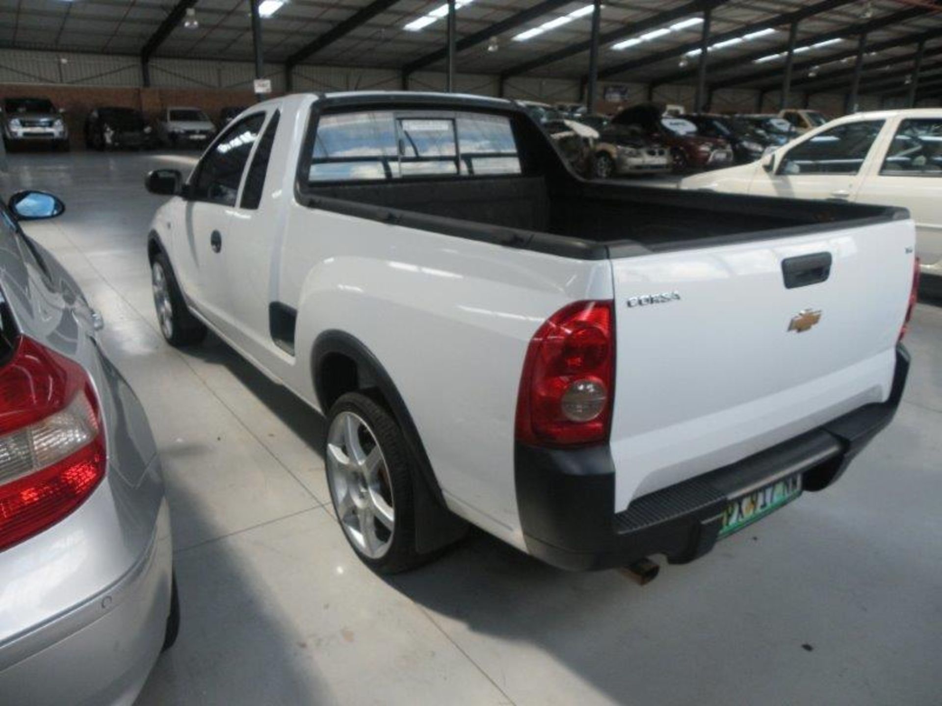 2011 HPX917NW Chevrolet Corsa Utility 1.4 (Vin No: ADMF80JJ84561058 )(91 305 kms) Windscreen - Image 3 of 3