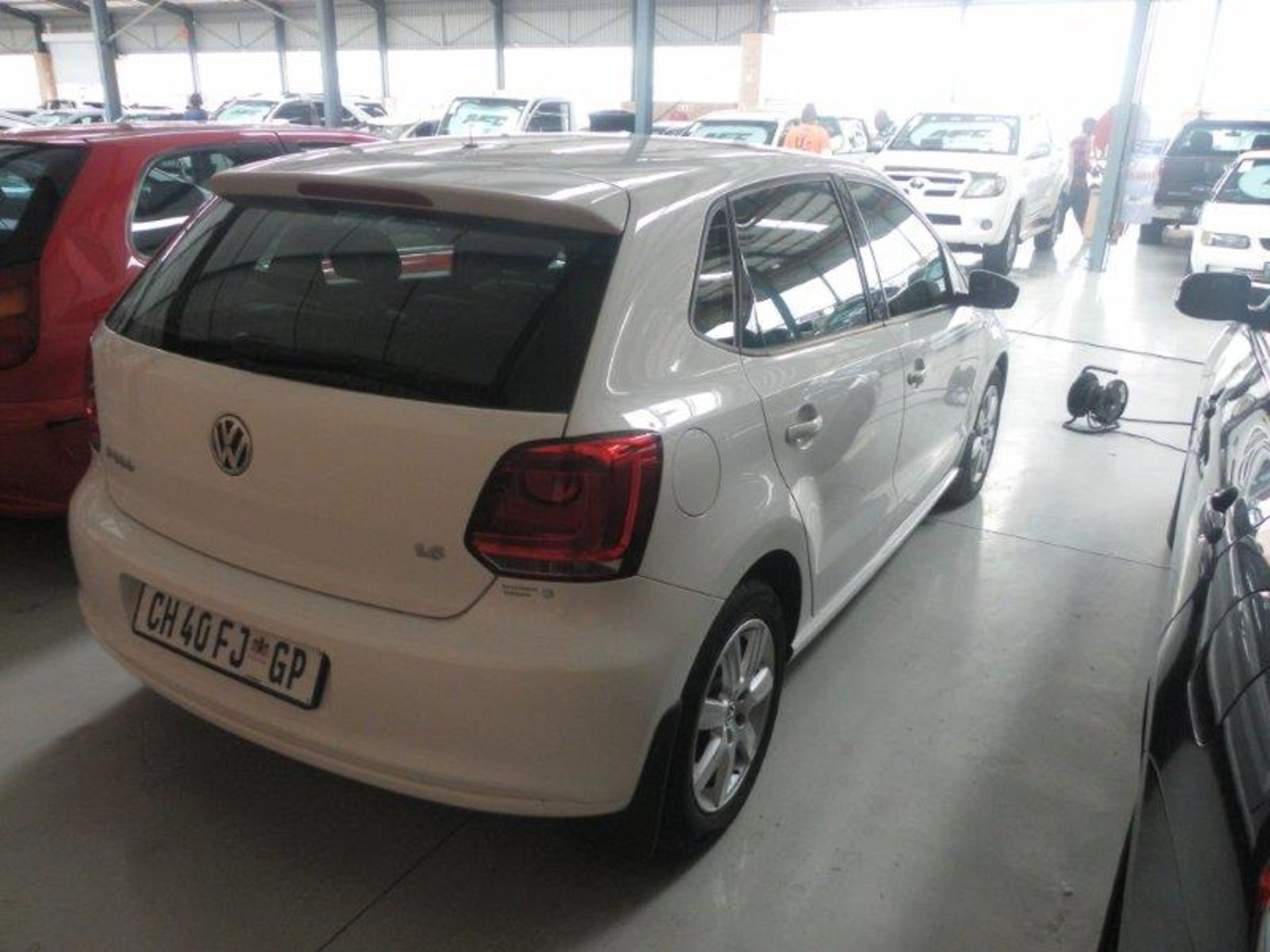 2013 CH40FJGP VW Polo 1.6 Comfortline 5 Door (Vin No: AAVZZZ6RZDU030450 )(21 611 kms) New Battery - Image 4 of 5