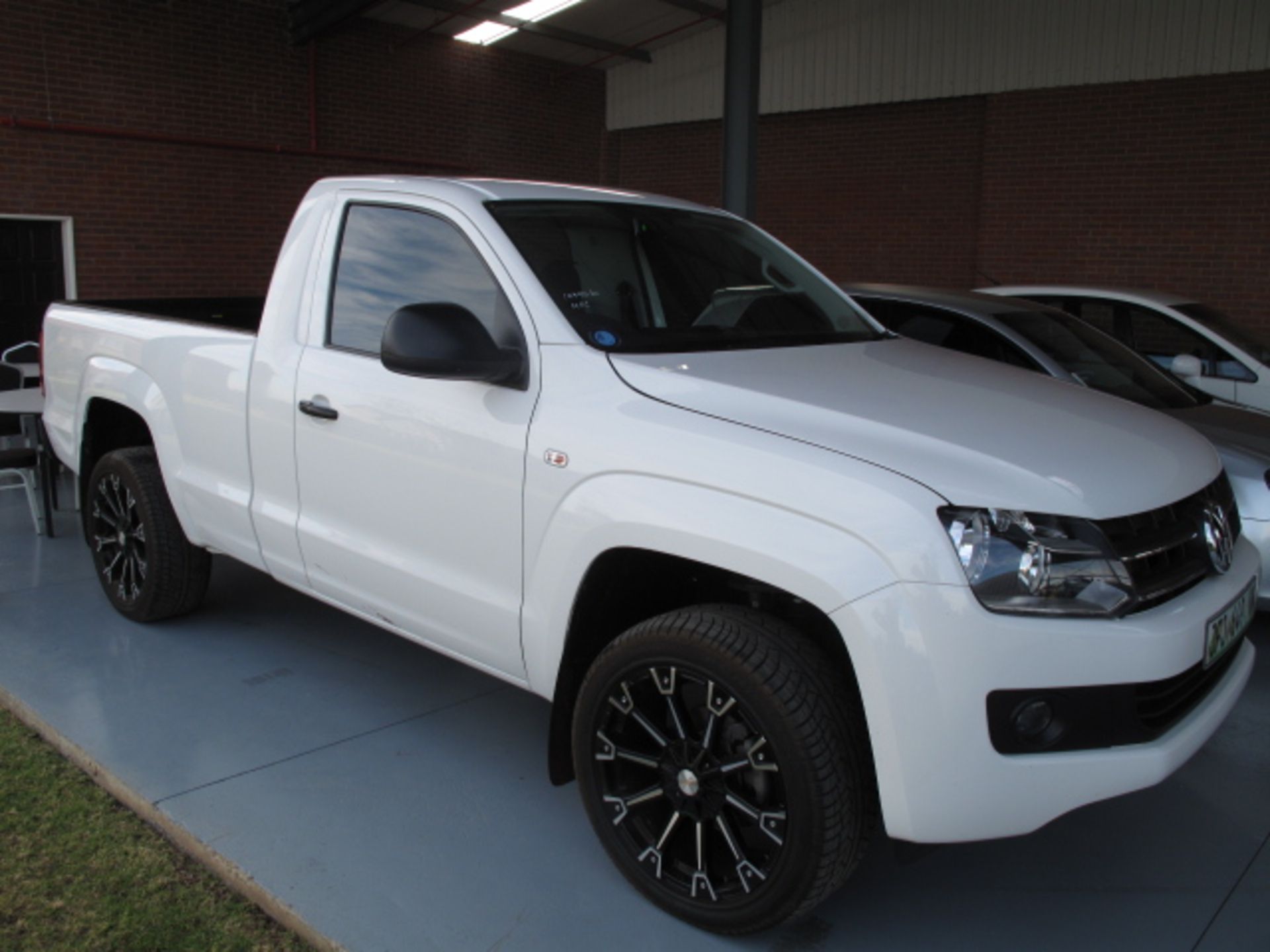 2014 JFJ649NW VW Amarok TSi Trendline 118KW Single Cab (Vin No: WV1ZZZ2HZCAD44592 )(14 445 kms)