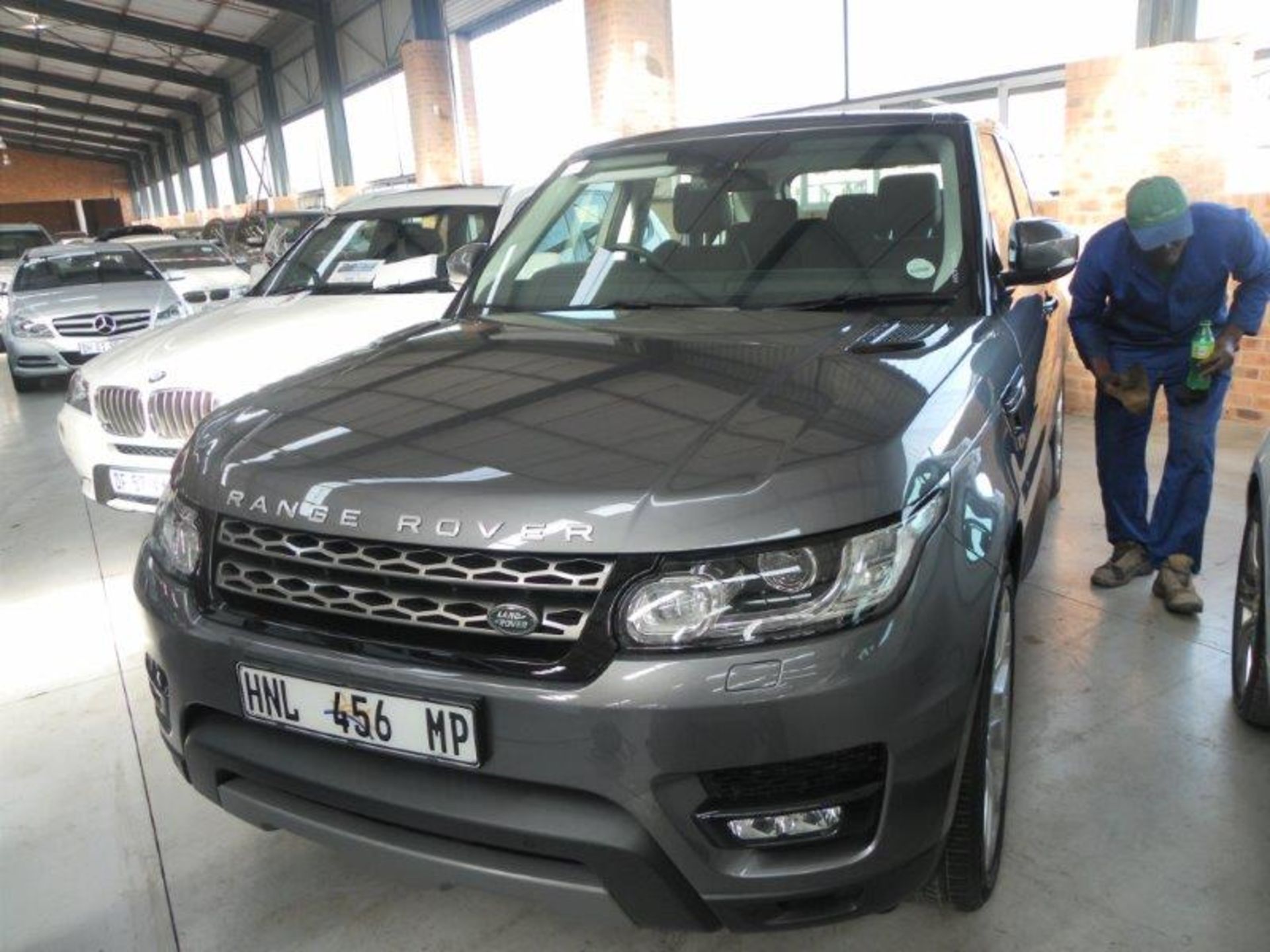 2015 HNL456MP Range Rover Sport Auto (Vin No: SALWA2FEIEA501026 )(Grey)(4 834 kms) Navigation, Black