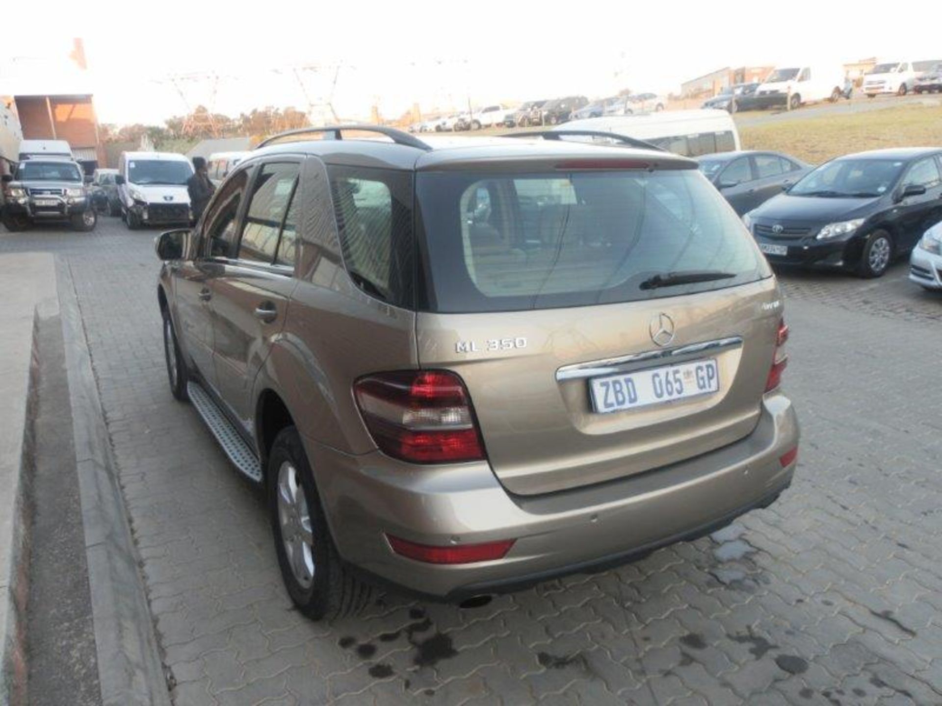 2010 ZBD065GP Mercedes-Benz ML350 4Matic (Vin No: WDC164162A489235 )(171 278 kms) Right Side - Image 3 of 3