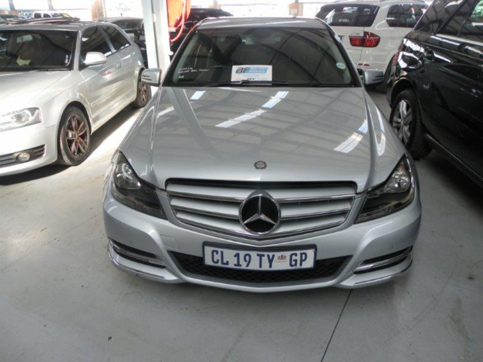 2013 CL19TYGP Mercedes-Benz C180 Avantgarde Auto (Vin No: WDD2040312R282252 )(45 843 kms) - Image 2 of 5