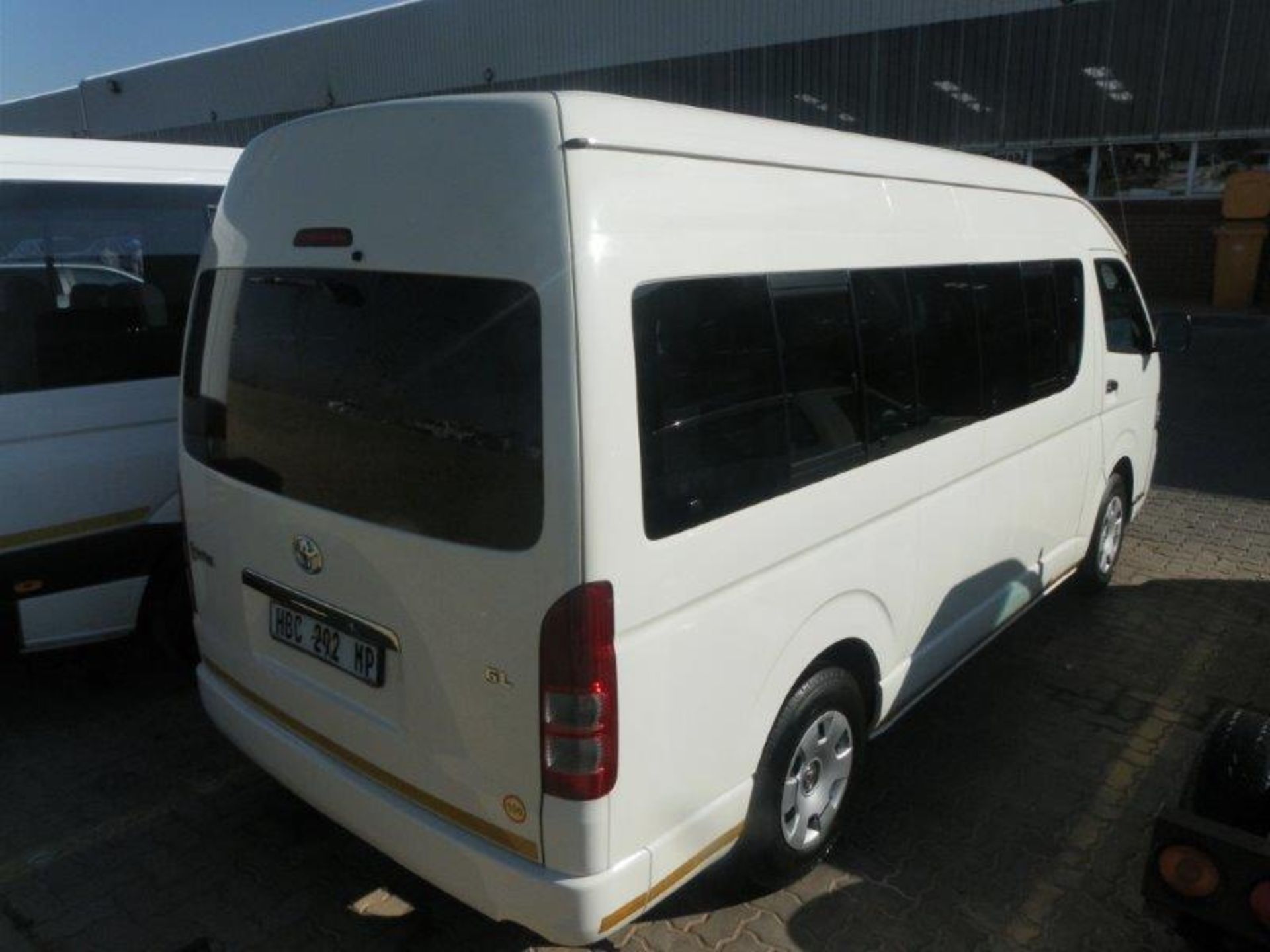 2013 HBC292MP Toyota Quantum GL D-4D 14 Seater (Vin No: JTFSS23P400123167 )(258 551 kms) - Image 2 of 2