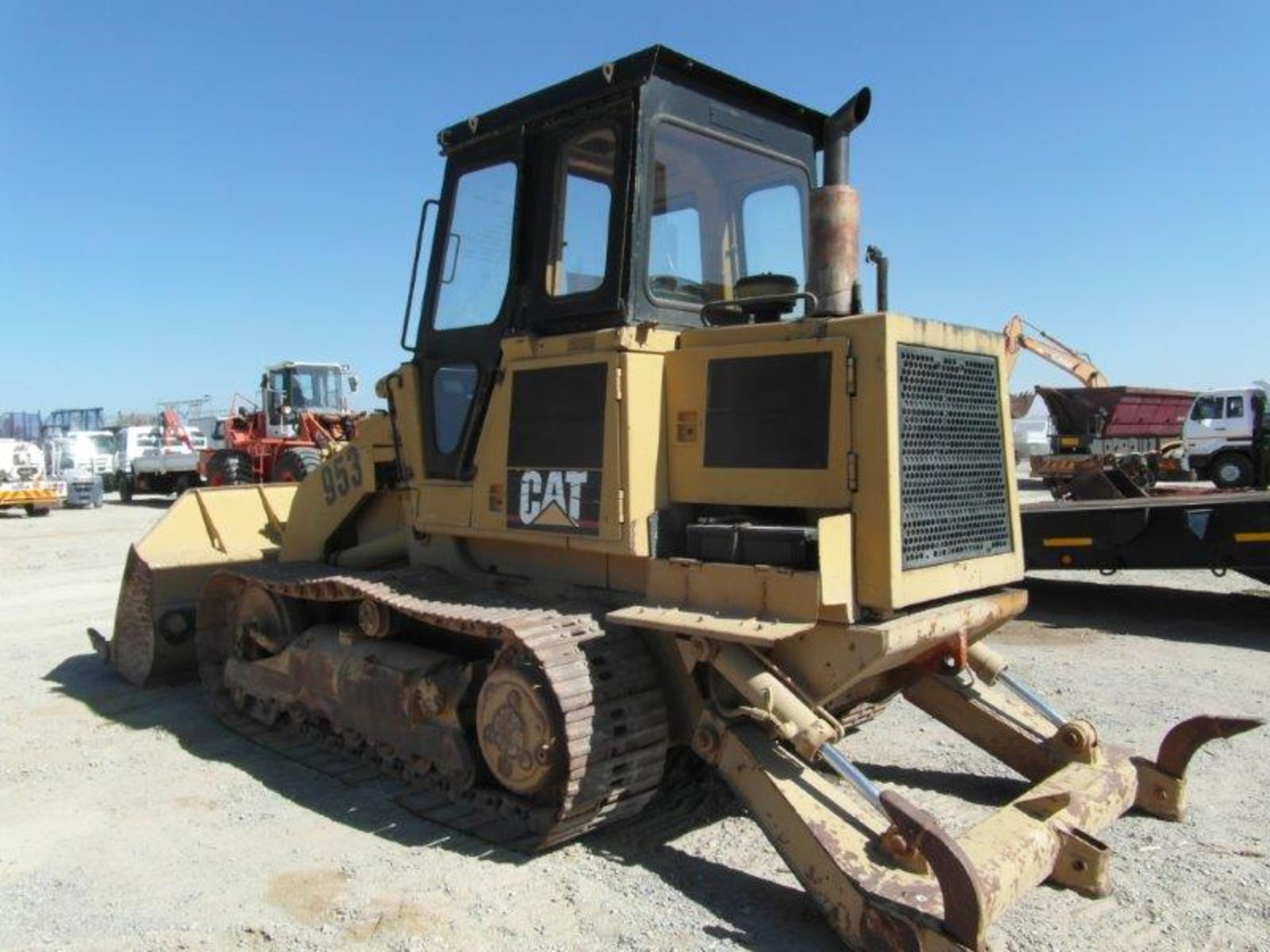 Caterpillar 953 Track Loader (S#: 20Z04174) (8 913 hrs )(No Key, Push Button Start, No Mirrors, - Image 3 of 4
