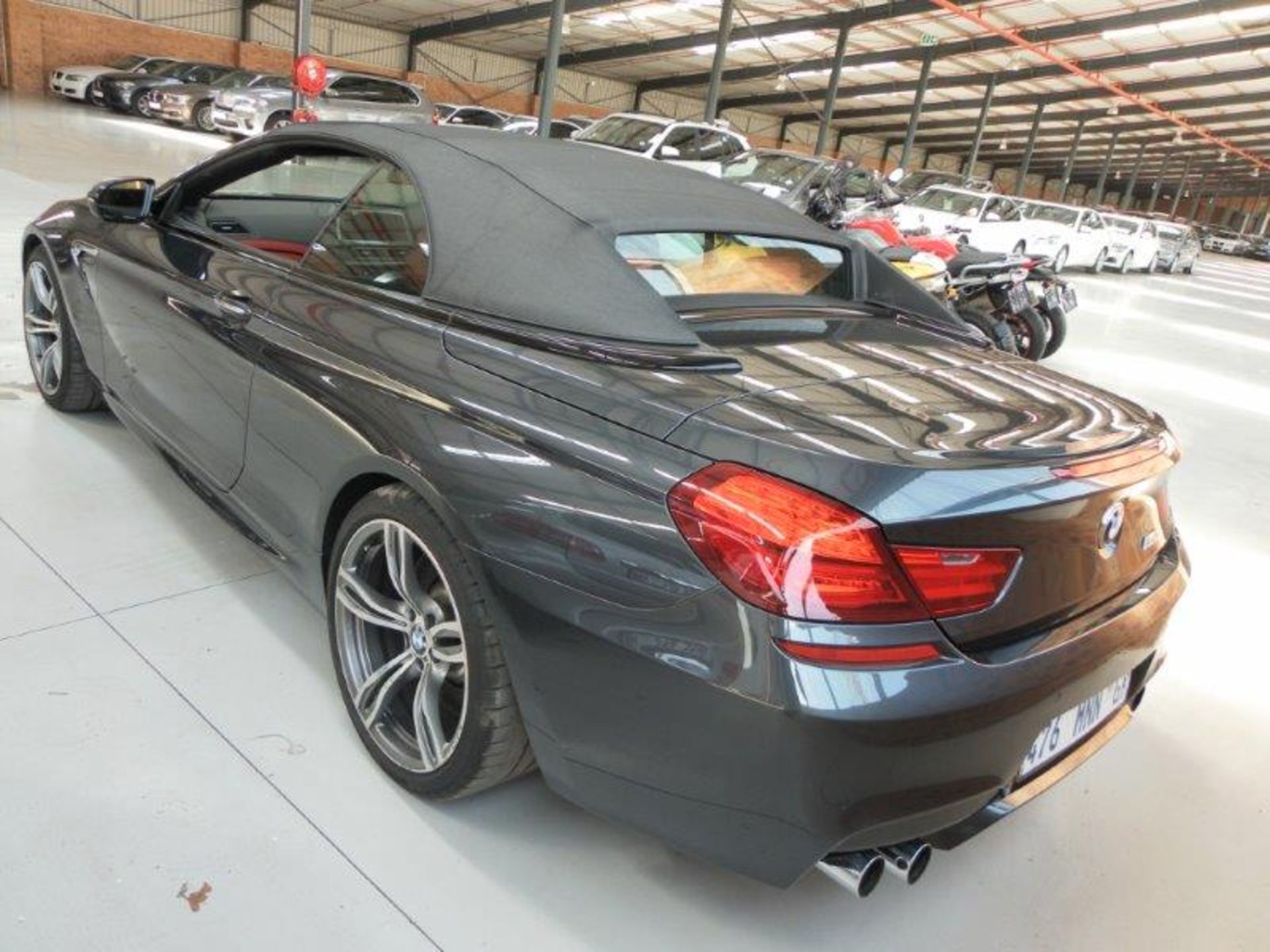 2012 476MNNGP BMW M6 Convertible Auto (Vin No: WBSLZ92030C967455 )(Maroon Leather, Rear PDC) ( - Image 3 of 4