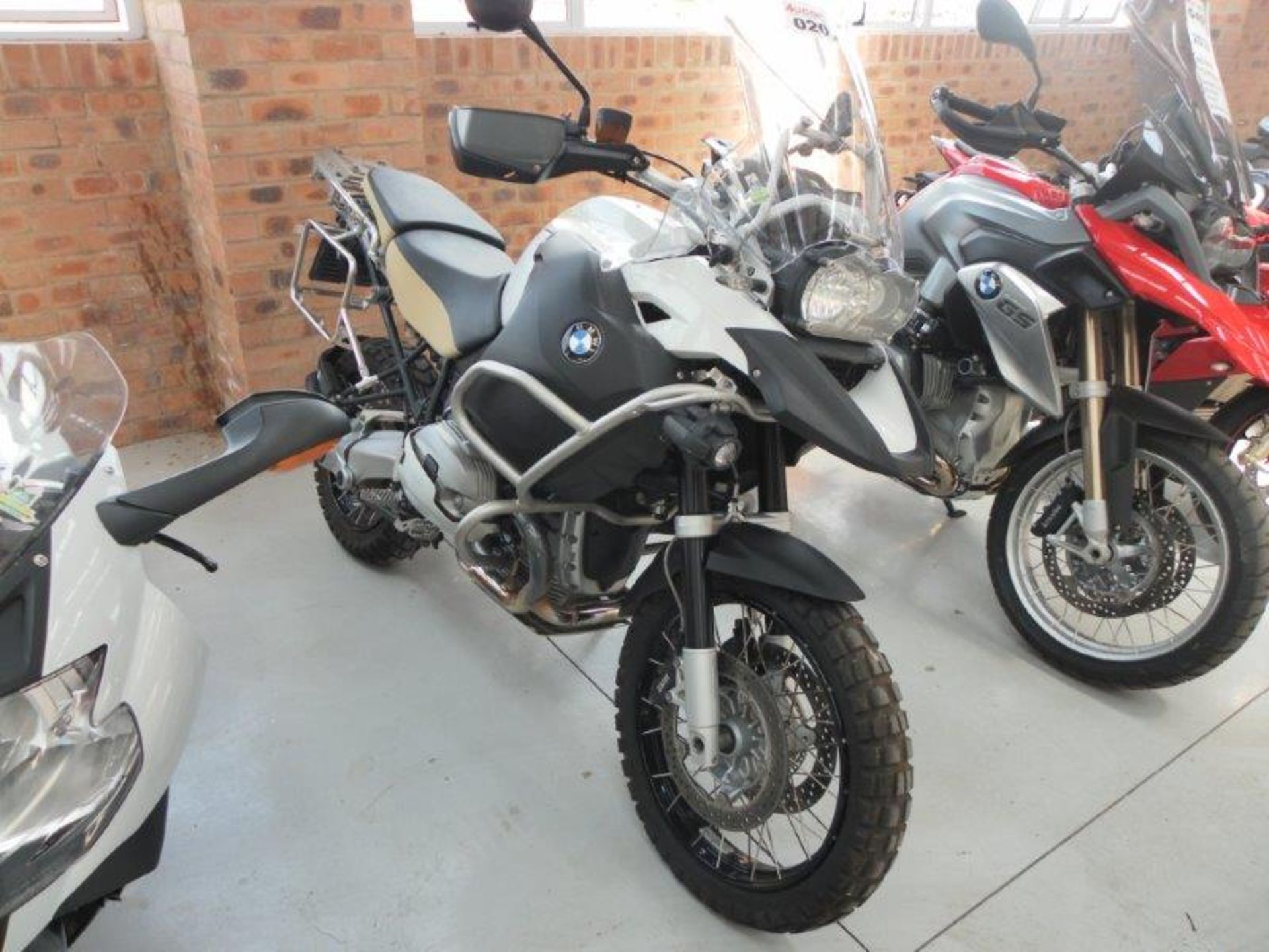 2013 CVB002L BMW R1200 GS Adventure (Vin No: WB1047007DZY30258 )(25 103 kms)