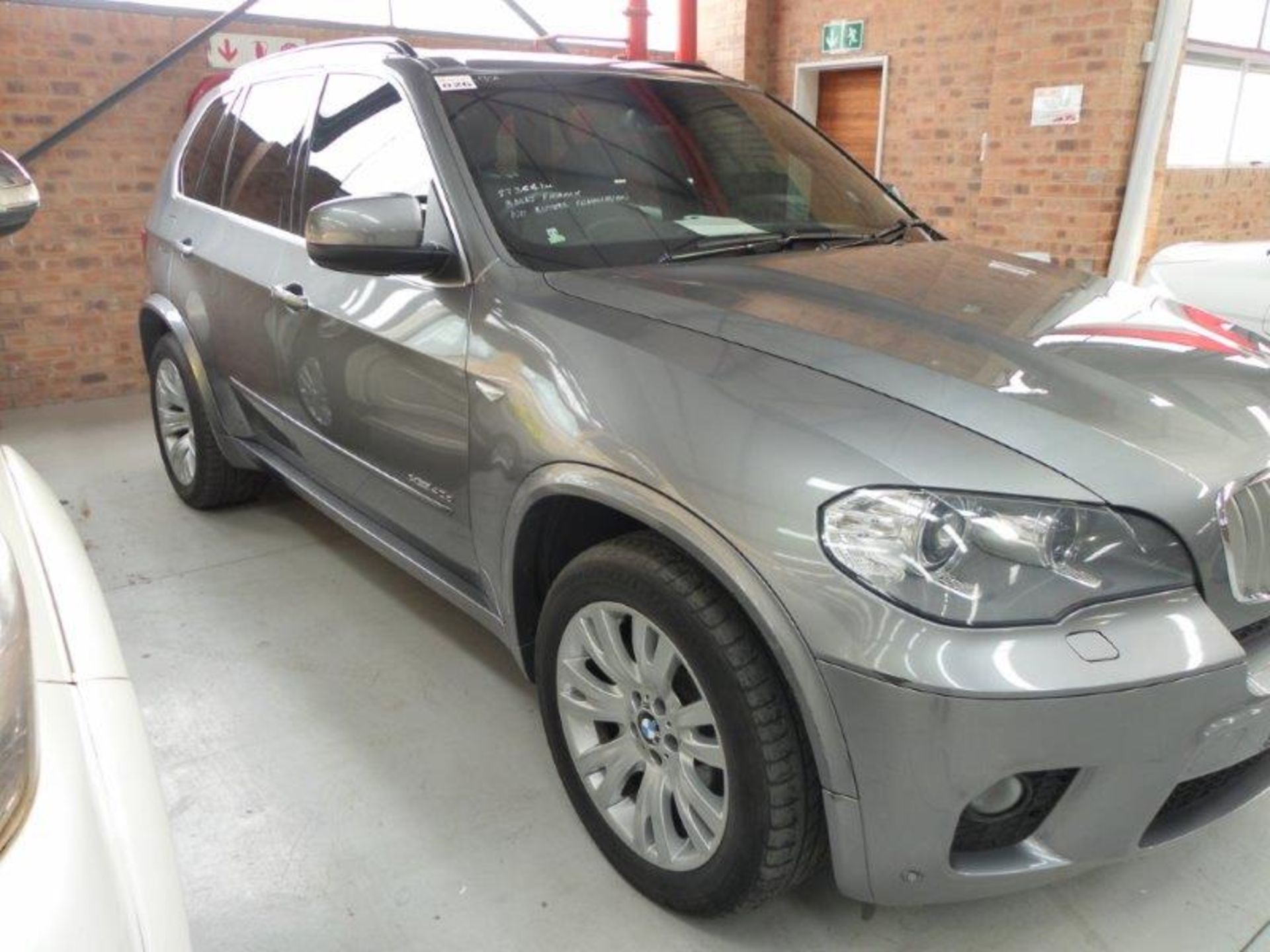 2013 CG26VTGP BMW X5 X-Drive 4.0D Auto (Vin No: WBAZW62030L479886 )(PDC, Sunroof, Black Leather - Image 2 of 6