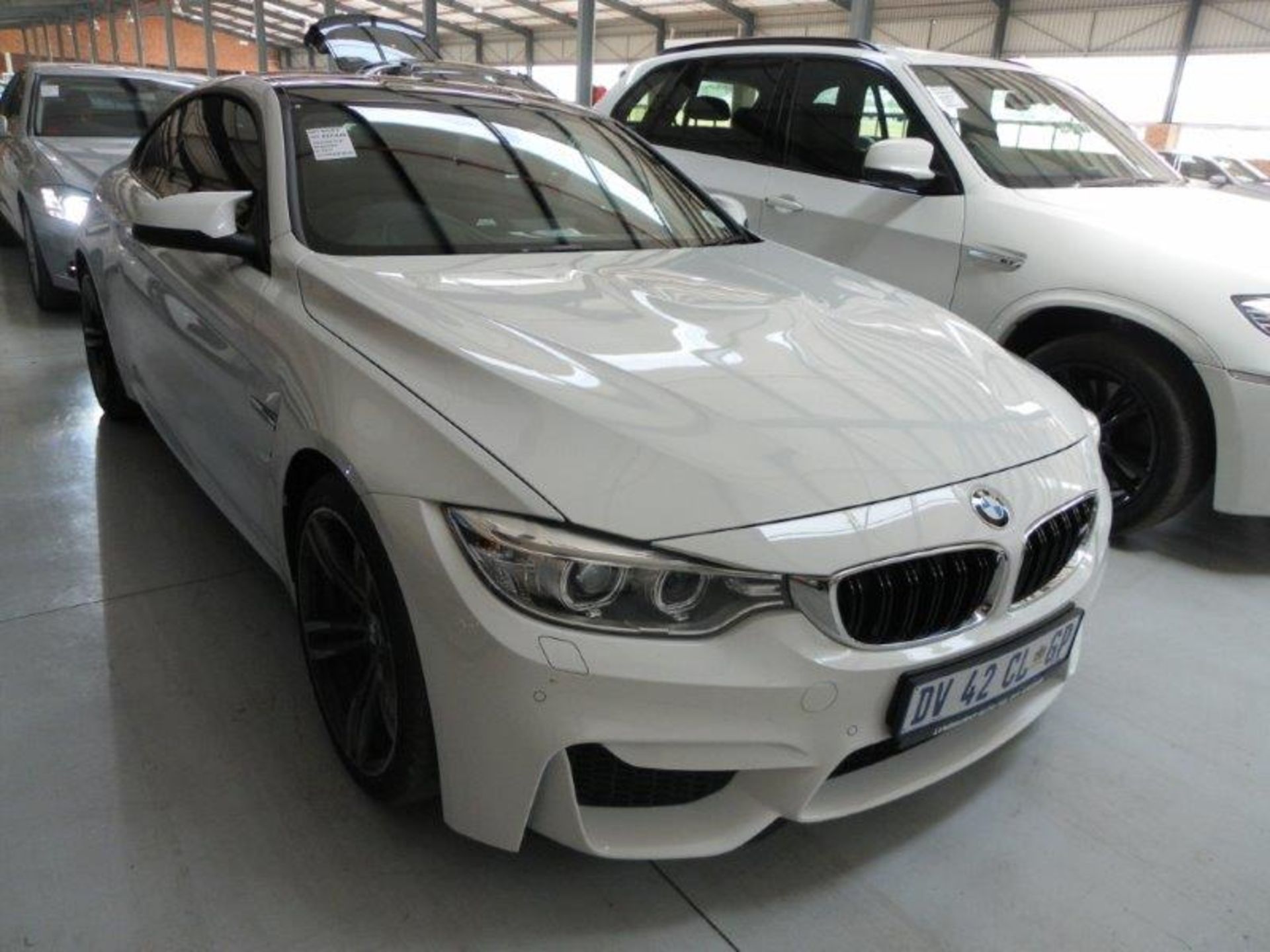 2015 DV42CLGP BMW M4 Coupe Auto (Vin No: WBS3R92050L342819 )(Black Leather, PDC) (White)(1 917 kms)