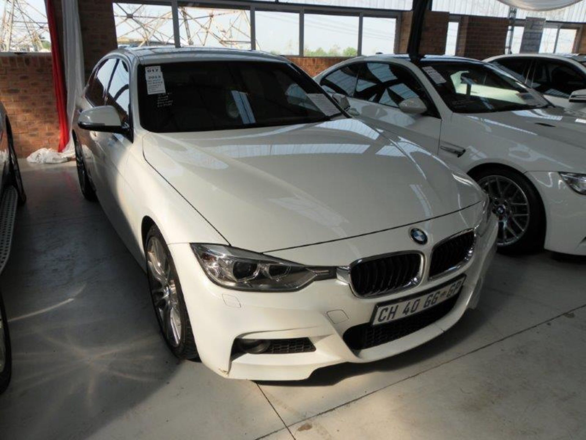 2013 CH40GGGP BMW 330D M Sport Line Auto F30 (Vin No: WBA3E56030NP39849 )(Windscreen Cracked,