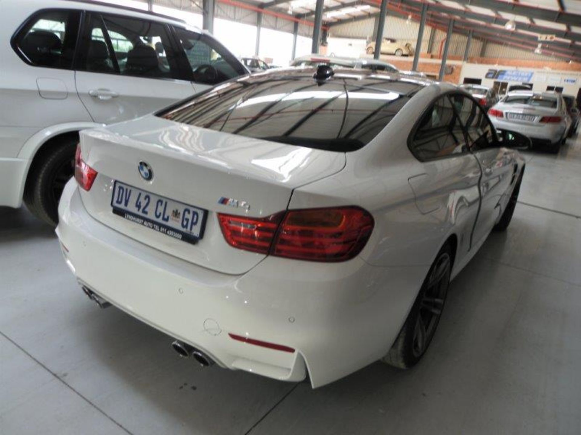 2015 DV42CLGP BMW M4 Coupe Auto (Vin No: WBS3R92050L342819 )(Black Leather, PDC) (White)(1 917 kms) - Image 3 of 3